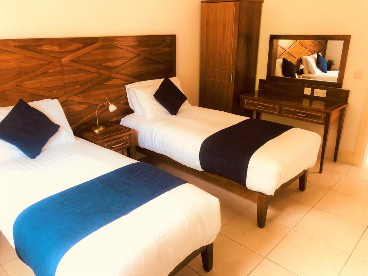 Derrynane & Holiday Homes Hotel