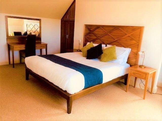 Hotel Derrynane & Holiday Homes